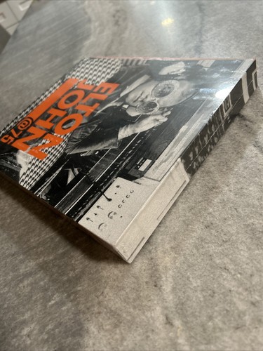 At 75 Ser.: Elton John At 75 by Gillian G. Gaar (2022, Hardcover) - Foto 4 di 7