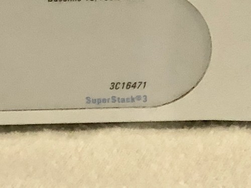 3Com® SuperStack 3 Baseline Switch 10/100 24 3C16471 - Picture 4 of 10