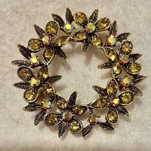 Vintage Art Flower Wreath Brooch Pin Aurora Borealis Crystal Stones Antiqued 2” - Picture 5 of 12