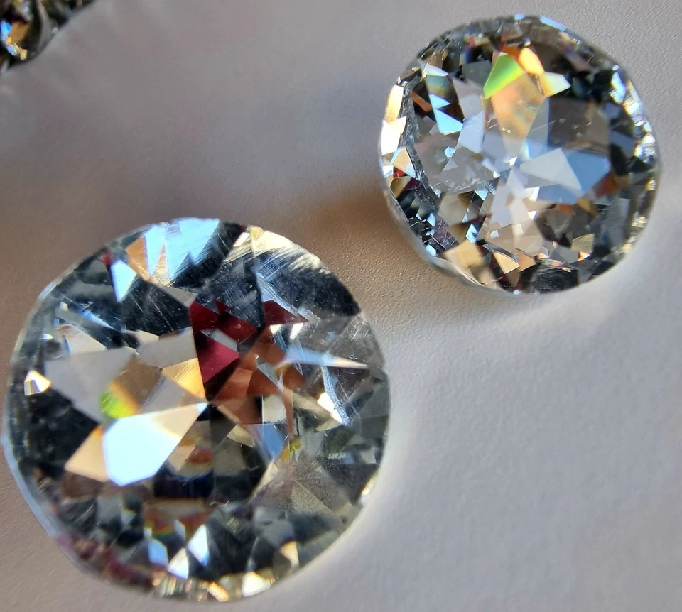 LUXURY CRYSTAL GLASS BUTTONS – 20mm, 25mm CLEAR, DIAMOND, JEWEL, RHINSTONE, GEM - Image 4 of 4