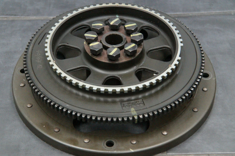 Schwungscheibe Maserati GranTurismo Quattroporte Schwungrad M145 M139 230427 - Bild 3 von 4