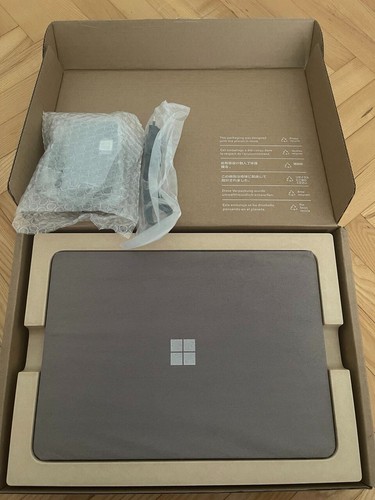 Microsoft Surface Laptop Studio 14.4" I7 11Gen/ 16GB Ram/ 512GB SSD/ RTX 3050Ti - Afbeelding 1 van 6