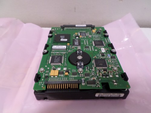 HP DMVS A5802-64001 A5276-60050/69001 disco rigido SCSI U2 9,1 GB - Foto 6 di 8