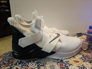 nike lebron soldier 18