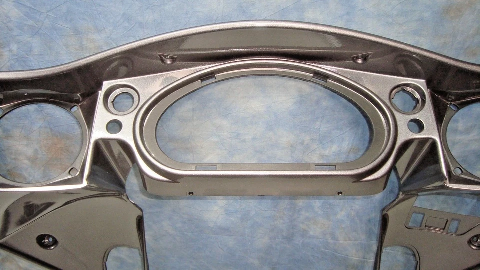 Indian Inner Painted Dash Kit Cloud Grey Roadmaster 111 Chieftain 2881774-692 Z2 - Image 3 of 4