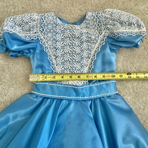 Vestido Dorene Landolfe Niñas Azul Metálico Blanco Volantes Encaje Círculo Completo Concurso - Imagen 15 de 21