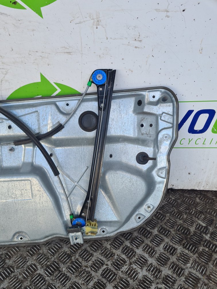 VW POLO WINDOW REGULATOR/MECH ELECTRIC (FRONT PASSENGER SIDE) 3 Door 05