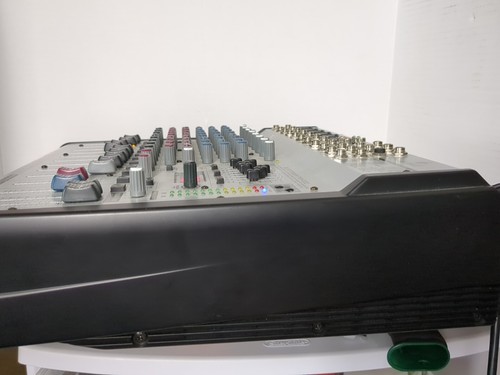 Behringer Europower PMH1000 2x300 600 Watt Stereo Sound Powered Mixer Special FX - Picture 9 of 17