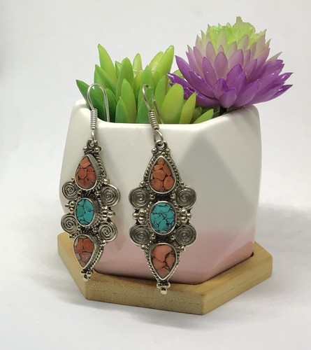 Pendientes Coral Turquesa Vintage Hechos a Mano Bohemio Tibetano Plata Oxidada - Imagen 2 de 8