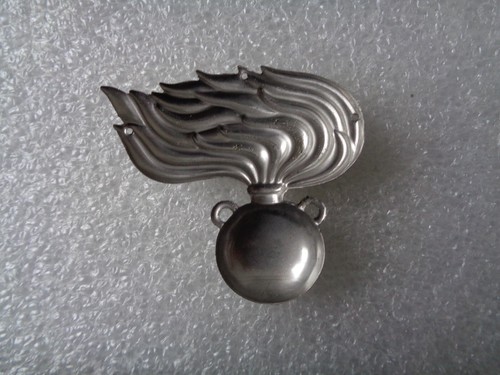 FREGIO BASCO O CAPPELLO C.C. RR MODELLO TRANSIZIONALE ANNI 46/50 - Foto 2 di 2