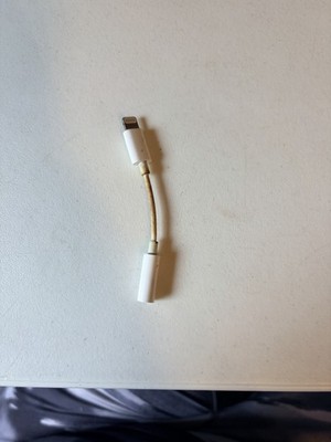 Apple Lightning to 3.5mm Headphone Jack Adapter Genuine OEM A1749 Tested Working