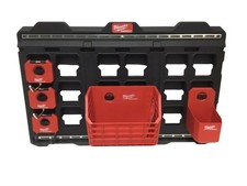 MILWAUKEE WALL PLATE W/ BASKET AND HOOKS (EPJ031604)