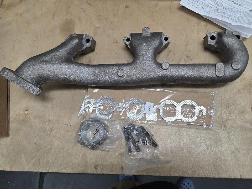 674-217 Dorman 排气歧管套件乘客右侧 全新 适用于雪佛兰 Vortec — 第 4/4 张图片