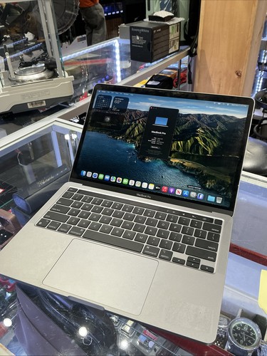 2022 Apple MacBook Pro 13,3" (256 GB SSD, M2, 8 GB) computer portatile - argento - MNEP3LL/A - Foto 1 di 3