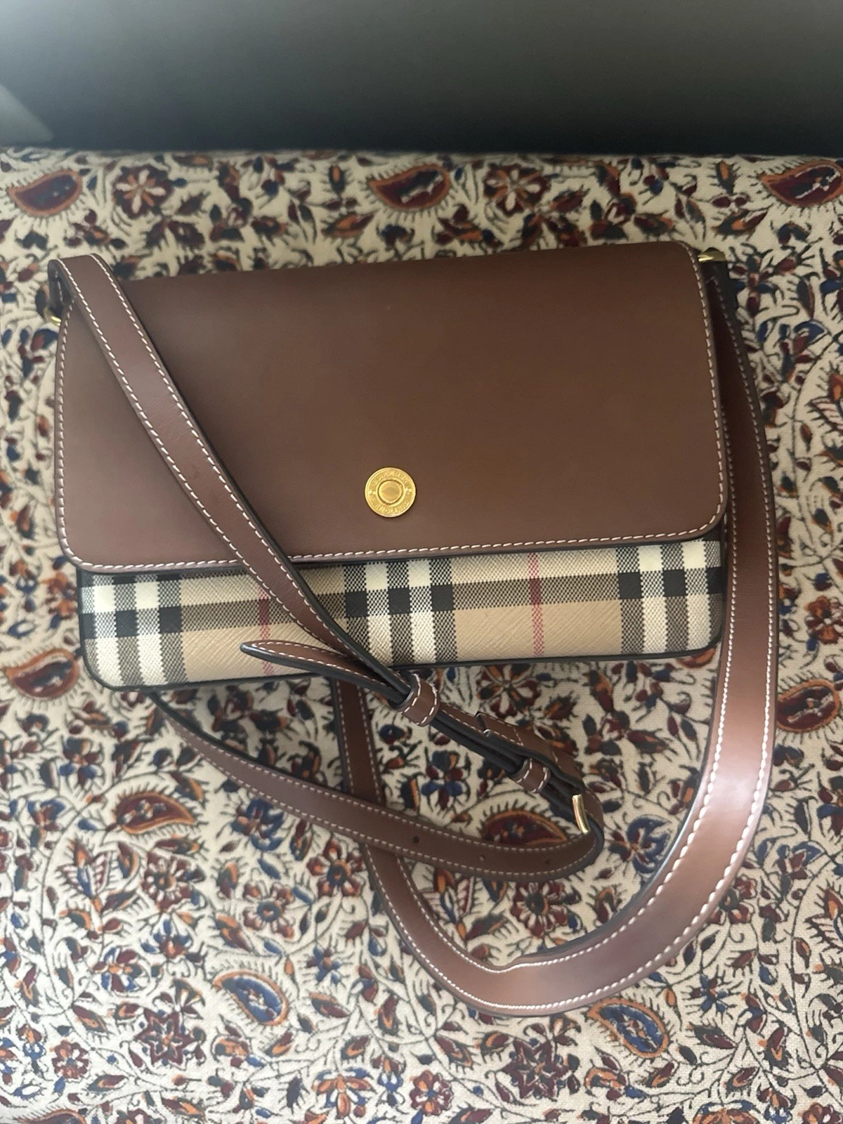 Burberry — Burberry Gold Hardware Crossbody One Size Multicolor Canvas/Leather