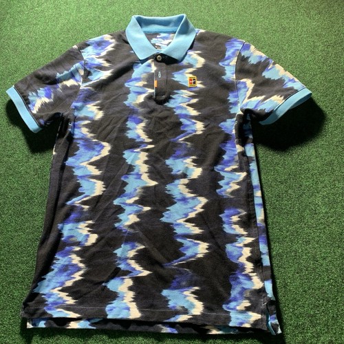 Camisa de tenis Nike Court Polo DriFit Tie Dye azul báltico MED delgada DV8915-416 - Imagen 8 de 8
