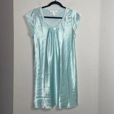 Oscar de la Renta pink label light blue short sleeve satin like nightgown dress