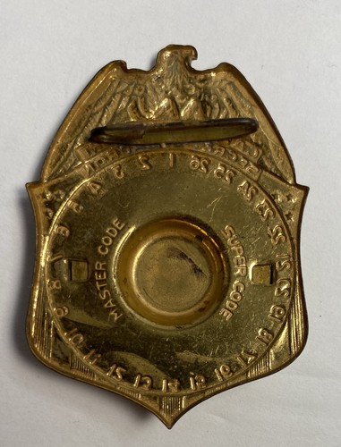 Vintage Captain Midnight Secret Squadron Master Code Decoder Badge 1940 - Picture 2 of 10