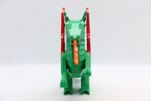 GREEN Dragon Classic Castle 6087 6082 6056 6076 9376 BROKEN EAR LEGO® Minifigure - Picture 5 of 6