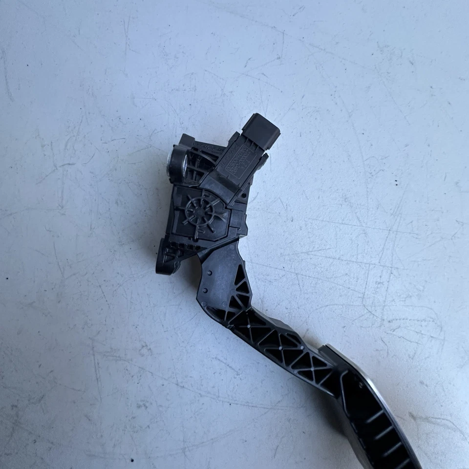 Conjunto de pedal acelerador de gasolina Honda Accord Sport SE 2013-2017 metal cromado OEM Foto 4 de 4