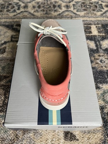 Sebago Docksides Spinnaker Boat Shoes, Size 5M, New In Box - Picture 7 of 8