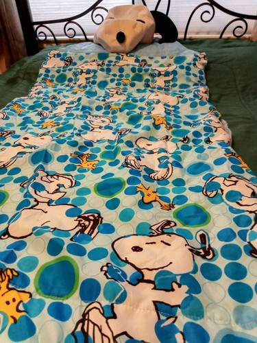Vintage Snoopy & Woodstock Sleeping Bag That Folds Up in Snoopy's Head/Backpack - Picture 7 of 12