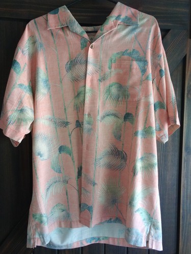 TOMMY BAHAMA HAWAIIAN 100% SILK HAWAIIAN SHIRT SIZE L Coral/Peachy color