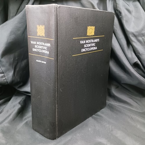 Vintage Van Nostrand's Scientific Encyclopedia 1968 Hardcover - Picture 2 of 8