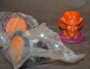 3-Star-Trek-DS9-Rubber-Stamp-Heads-Cereal-Premium-Shreddies-last-chance