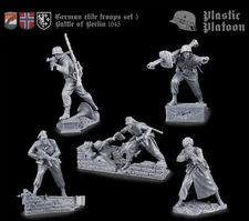 PLASTIC PLATOON German soldiers Elite 1945 Berlin WW2 1:32 New set 7 Pieces