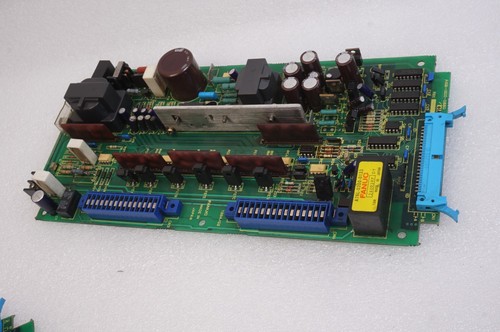 FANUC A16B-1200-0880/01A  BOARD FREE SHIP - Picture 1 of 6