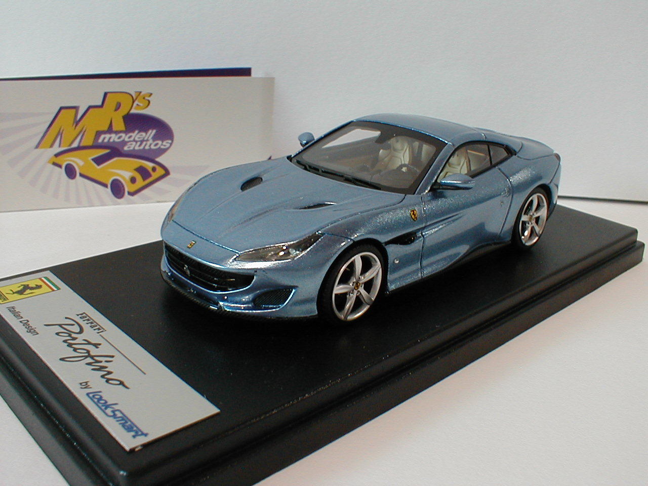 Look Smart LS480D - Ferrari Portofino Baujahr 2017 in Azzurro California 1 43 Look Smart LS480D - Ferrari Portofino Baujahr 2017 in Azzurro California 1 43