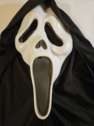 Scream Ghost Face Vynal Adult Face Mask 2021 Hooded With Elastic Strap - Picture 2 of 6