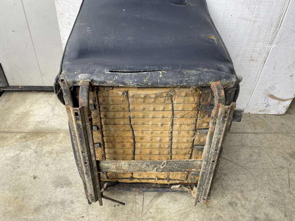 Foto 9 di 12