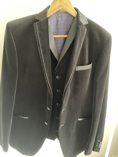 Marks & Spencer’s Mens Black Velvet Tux Jacket & Waistcoat 38-42 Chest Medium - Picture 19 of 20
