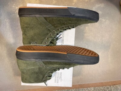【Vans】★スニーカー★ Gilbert Crockett Corduroy Shoe Shop Vans Gilbert Crockett Corduroy Shoes (olive black