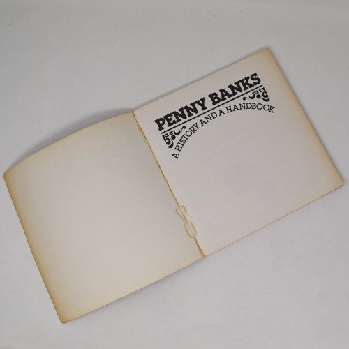 Penny Banks A History and Handbook Carole Rogers 1977 First Edition Paperback - Foto 7 di 15