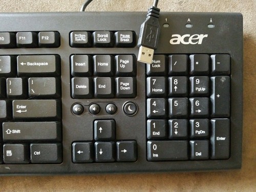 Genuine Black OEM Acer Wired USB QWERTY Keyboard **No Back Risers and Worn Keys - Picture 5 of 7