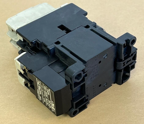 FUJI CONTACTOR SH-4 SH04AA COIL 200/220V, W/ BLOCK SZ-A20 RELAY SUPPRESSOR SZ-Z5 - Picture 5 of 9