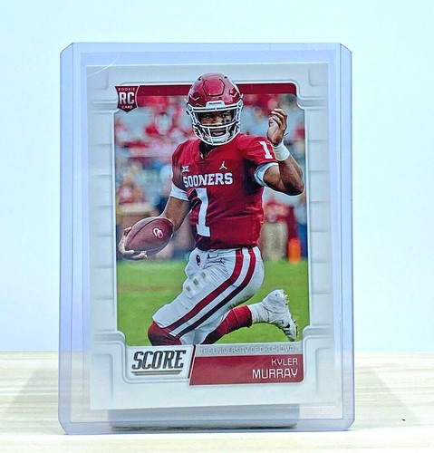 Panini Score Football 2019 #384 - Kyler Murray Arizona Cardinals RC - Foto 1 di 2
