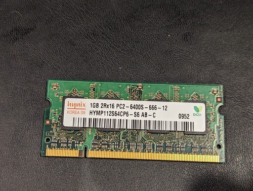 HYMD232M646A6-H AA-A Hynix 256MB PC2100 DDR-266MHz CL2.5 200-Pin SoDimm MEMORY - Picture 4 of 4