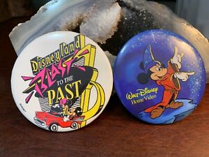 VINTAGE-Lot-1988-DISNEYLAND-BLAST-FROM-THE-PAST-3-034-BADGE-BUTTON-PINBACK-PIN-Rare
