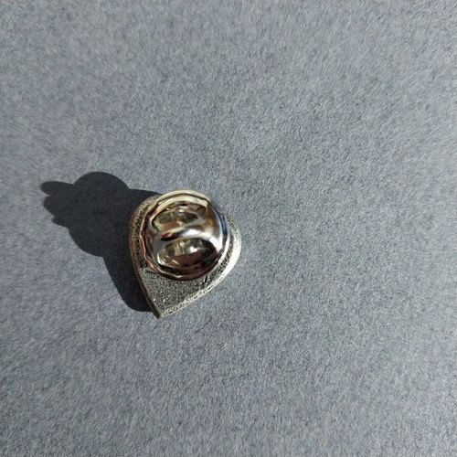 Heart Dog Paw Silver-Toned Lapel Hat Jacket Pin - Picture 2 of 2