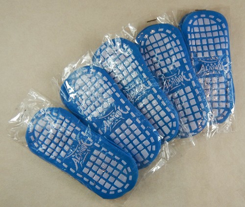 5 Pair Altitude Trampoline Park Blue Non-Slip Grip Bottom Youth Socks Large