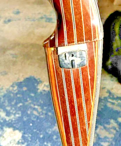 Made with fine wood, durable and timeless with graceful curve. - Picture 10 of 10
