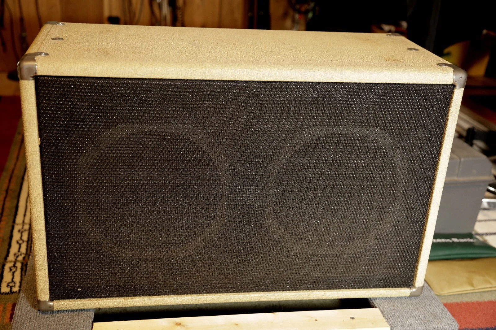 Picture 4 of 24