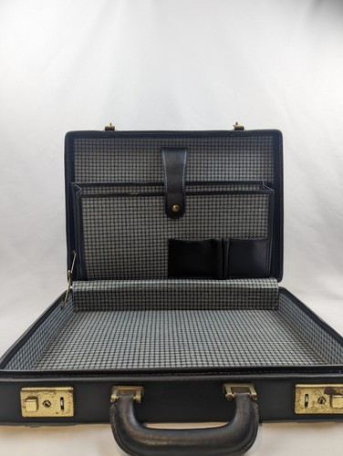 Leather Executive Briefcase Black Vintage Brief Case VGC - Picture 10 of 11