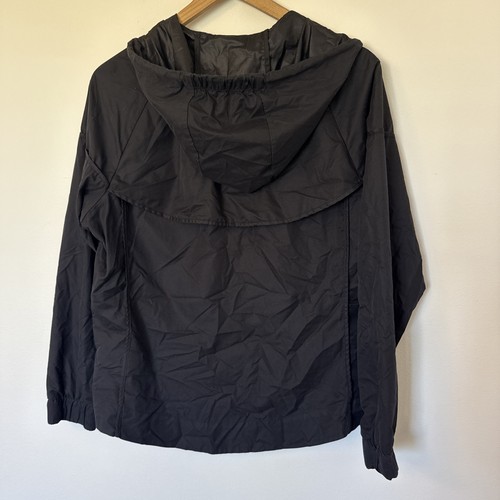 nike woman sportswear Windrunner jacket Size Medium Black Lightweight Running - Picture 7 of 7
