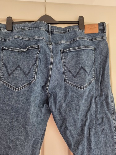 Wrangler Women's High Rise Skinny Jeans W40 L32 Blue, Excellent Condition - Picture 3 of 5