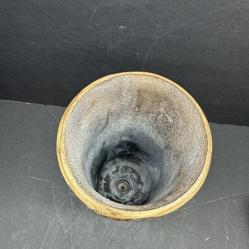 Vintage gehämmert Fuß schwere Bronze Friedhof Grab Denkmal Blumenvase 6,25 Pfund - Bild 4 von 5